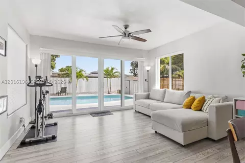 8451 NW 16th St, Pembroke Pines, FL 33024