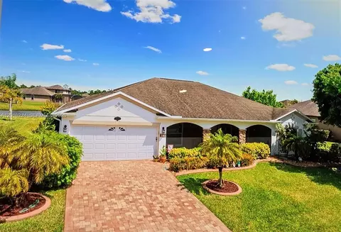 4738 Ashley Lake Cir, Vero Beach, FL 32967