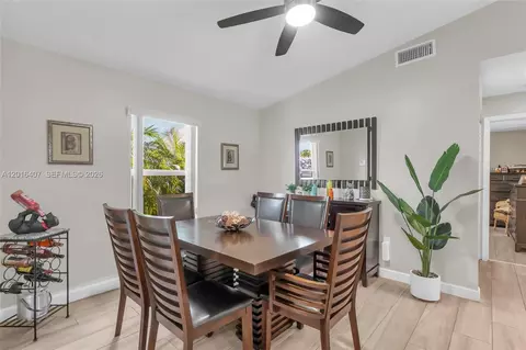 Dining - 8266 NW 192nd Ter, Hialeah, FL 33015 photo 1 of 1