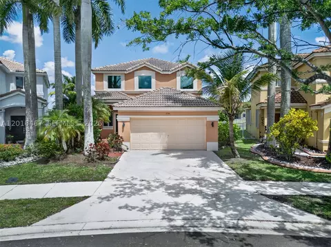 250 Conservation Dr, Weston, FL 33327