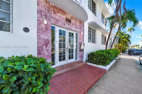 610 8th St #102, Miami Beach, FL 33139