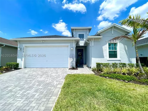 1217 SE Crosswood Way, Port Saint Lucie, FL 34984