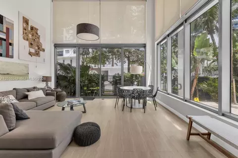 6000 Collins Ave #129, Miami Beach, FL 33140