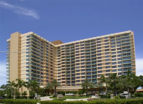 2501 S Ocean Dr #PH6, Hollywood, FL 33019