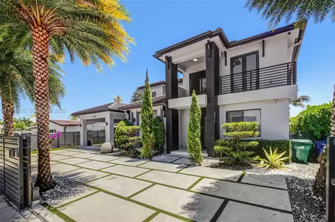 18101 NW 85th Ave, Hialeah, FL 33015