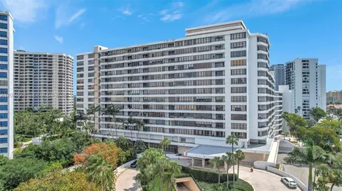 500 Three Islands Blvd #622, Hallandale Beach, FL 33009