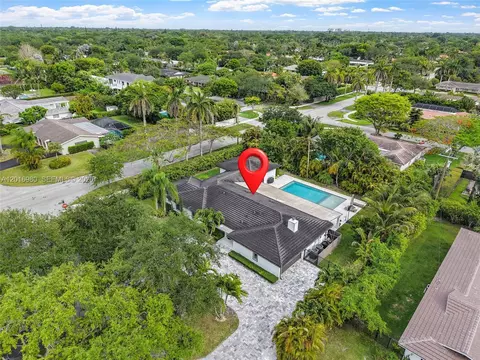 View/Area - 7200 SW 107th Ter, Pinecrest, FL 33156 photo 1 of 8