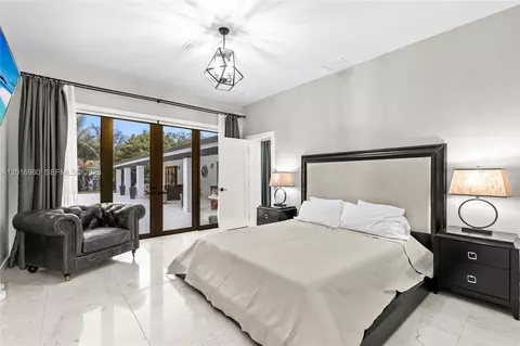 Bedroom - 7200 SW 107th Ter, Pinecrest, FL 33156 photo 2 of 5