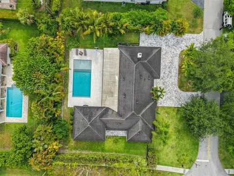 View/Area - 7200 SW 107th Ter, Pinecrest, FL 33156 photo 8 of 8