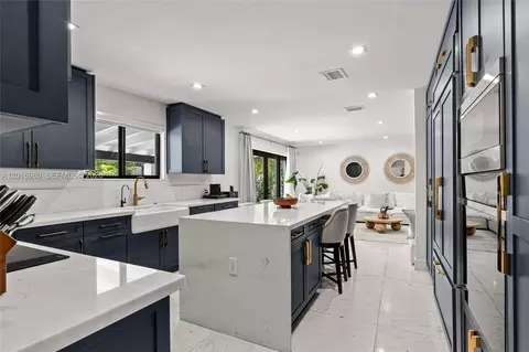 Kitchen - 7200 SW 107th Ter, Pinecrest, FL 33156 photo 1 of 4