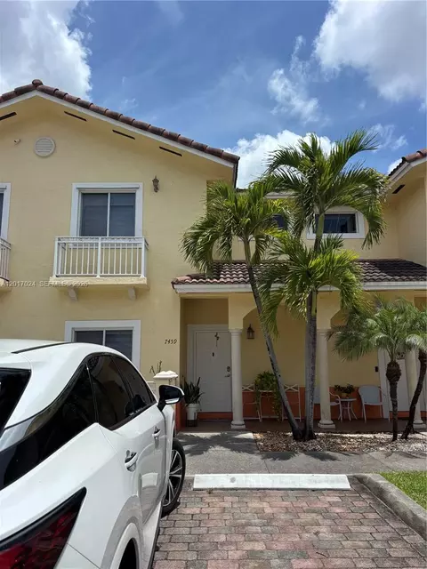 7459 NW 178th Ter, Hialeah, FL 33015