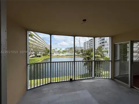 1770 NE 191st St #203-1, Miami, FL 33179