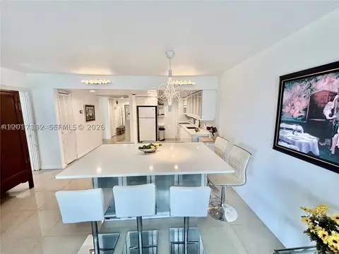 3051 S Palm Aire Dr #201, Pompano Beach, FL 33069