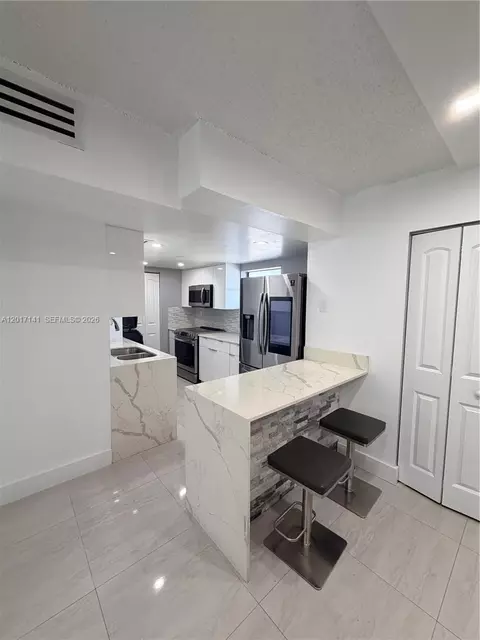 13850 SW 62nd St #303, Miami, FL 33183