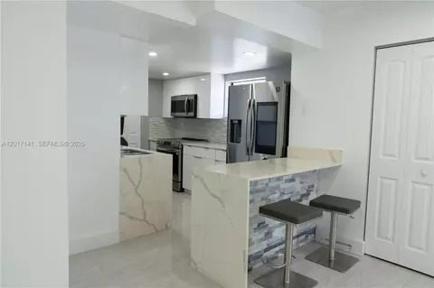 13850 SW 62nd St #303, Miami, FL 33183