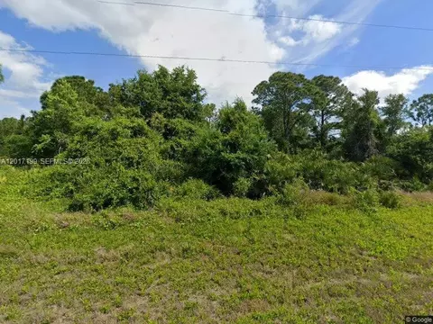1518 Mangrove St, Lake Placid, FL 33852