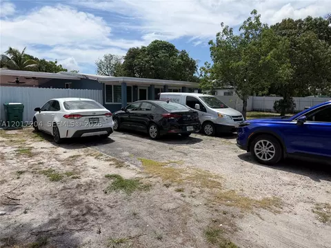 12455 W Randall Park Dr, Miami, FL 33167