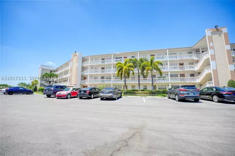 4082 E Cornwall E #4082, Boca Raton, FL 33434