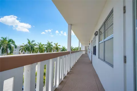 4082 E Cornwall E #4082, Boca Raton, FL 33434 photo 7