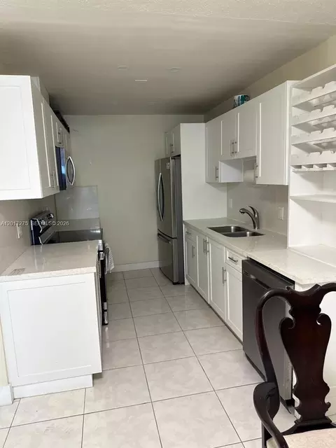 300 NE 191st St #219, Miami, FL 33179
