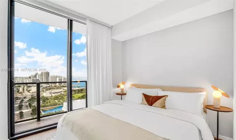 398 NE 5th St #4701, Miami, FL 33132