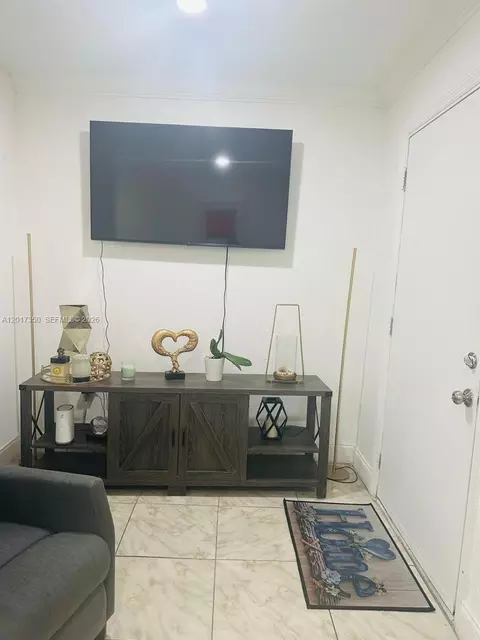 3800 SW 102nd Ave #206, Miami, FL 33165