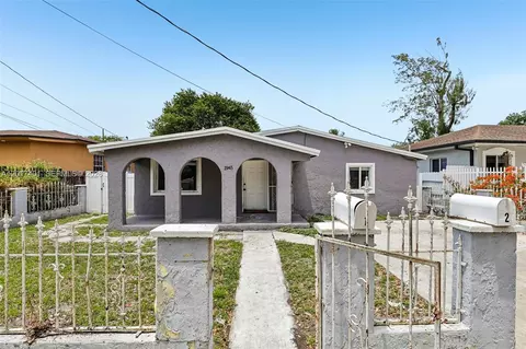 1945 NW 86th St, Miami, FL 33147