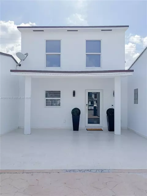 6709 W 15th Ct, Hialeah, FL 33012