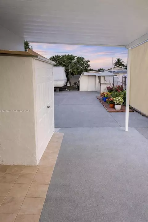 538 E 13th St, Hialeah, FL 33010 photo 8
