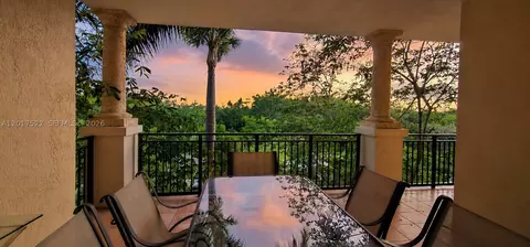 16102 Emerald Estates Dr #306, Weston, FL 33331