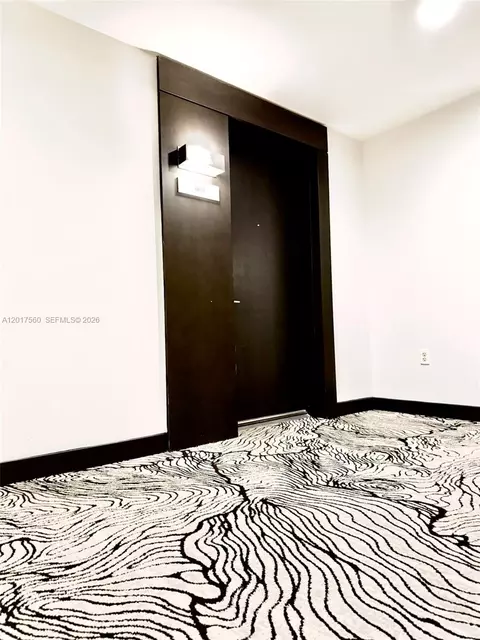 900 Biscayne Blvd #3803, Miami, FL 33132