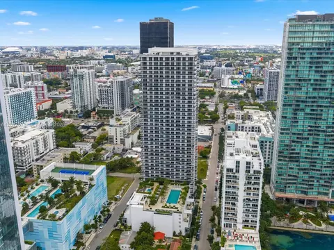600 NE 27th St #PH2, Miami, FL 33137