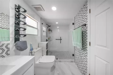 Other - 661 E 7th St, Hialeah, FL 33010 photo 6 of 24