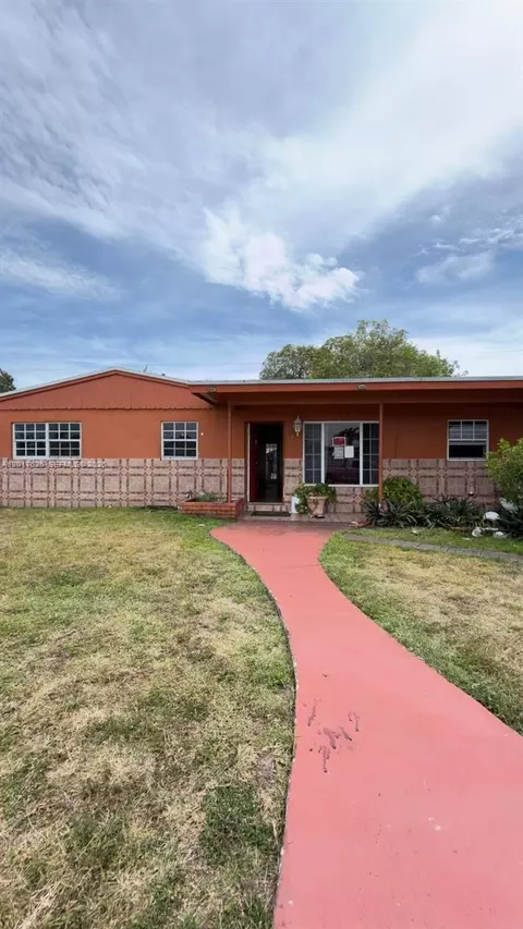 4450 NW 169th Ter, Miami Gardens, FL 33055