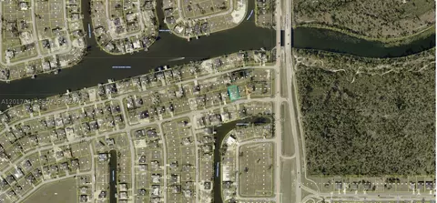 3217 NW 21st St, Cape Coral, FL 33993