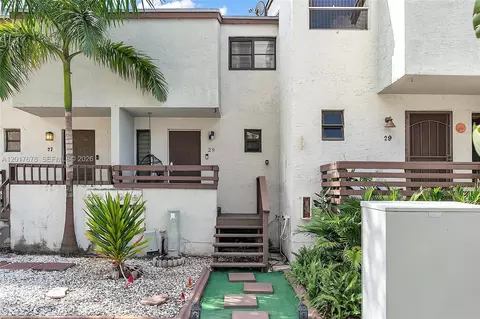 1901 NW S River Dr #28C, Miami, FL 33125