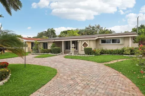 3842 Jasmine Ave, Miramar, FL 33023