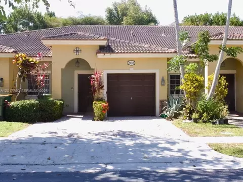1242 NE 32nd Ave, Homestead, FL 33033