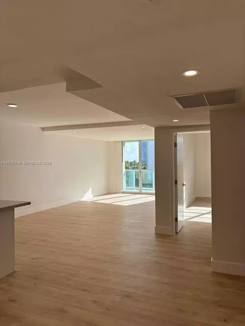 19390 Collins Ave #520, Sunny Isles Beach, FL 33160