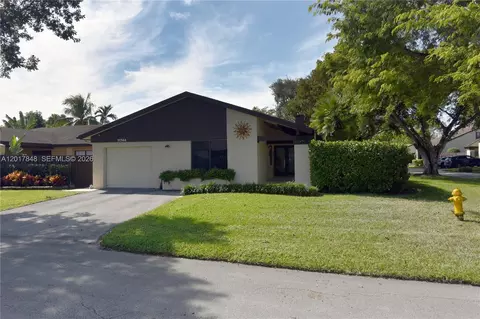 11744 SW 133rd Ct, Miami, FL 33186