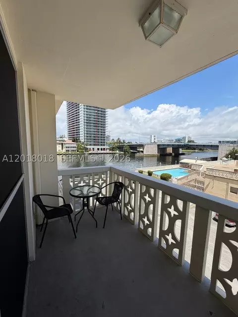 1817 S Ocean Dr #319, Hallandale Beach, FL 33009