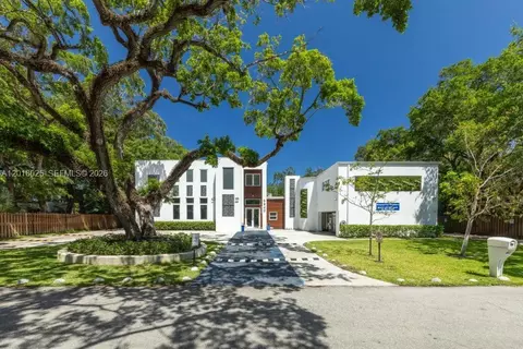 5940 SW 37th Ave, Fort Lauderdale, FL 33312