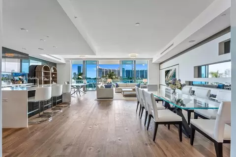 3300 NE 188th St #217, Aventura, FL 33180