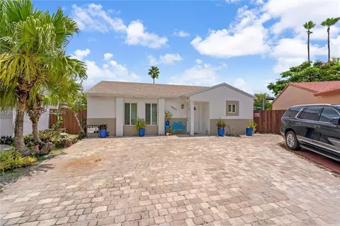 19903 NW 67th Ct, Hialeah, FL 33015