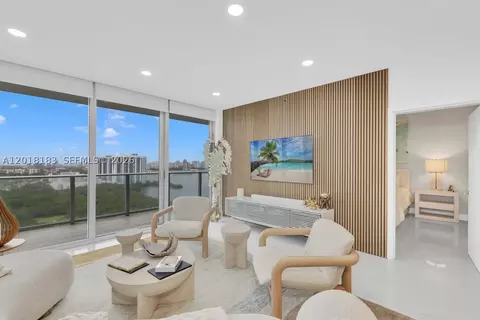 16385 Biscayne Blvd #2101, North Miami Beach, FL 33160