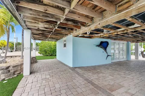 Exterior - 29565 Flying Cloud Ave, Big Pine Key, FL 33043 photo 10 of 17