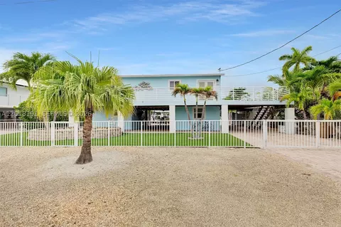Exterior - 29565 Flying Cloud Ave, Big Pine Key, FL 33043 photo 3 of 17