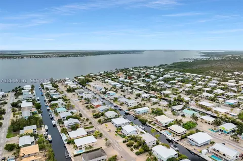 View/Area - 29565 Flying Cloud Ave, Big Pine Key, FL 33043 photo 3 of 9