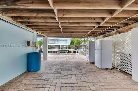 Exterior - 29565 Flying Cloud Ave, Big Pine Key, FL 33043 photo 9 of 17