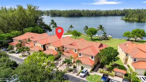 4065 Crystal Lake Dr, Pompano Beach, FL 33064